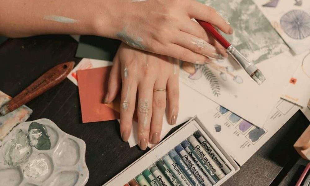 Pintura Terapêutica com Giz Pastel Para Aliviar o Estresse